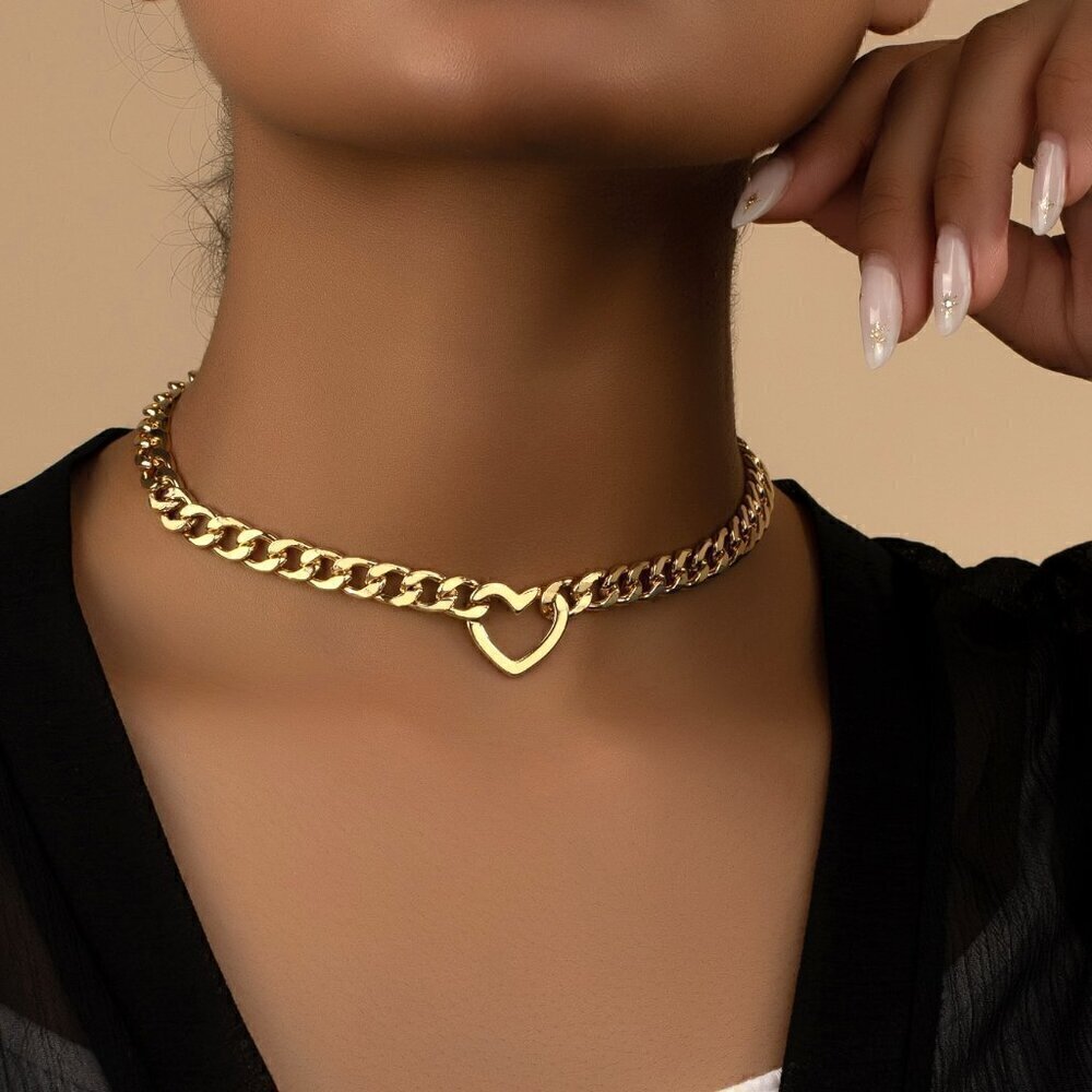 Yellow Gold Women's Fashion Heart Decor Choker